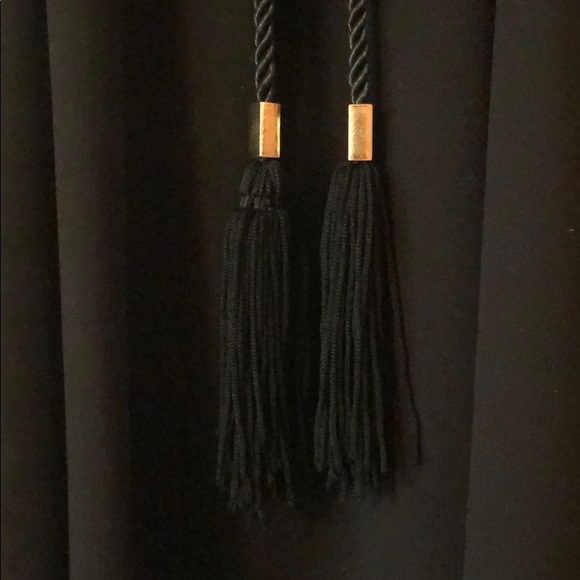 Trouvé Sleeveless Blouse with Tassles - Picture 3 of 4